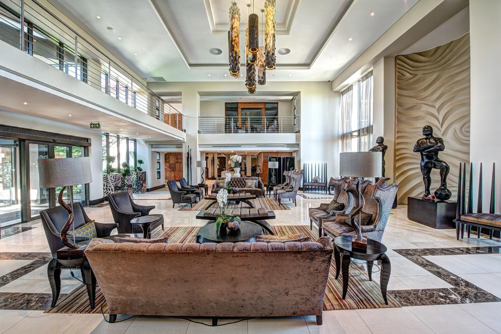 Royal Marang Hotel Phokeng ภายนอก รูปภาพ The interior of the hotel